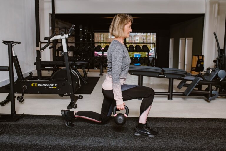 Krachttraining voor vrouwen in de overgang